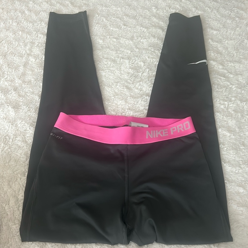 Nike Pro Leggings Size Medium